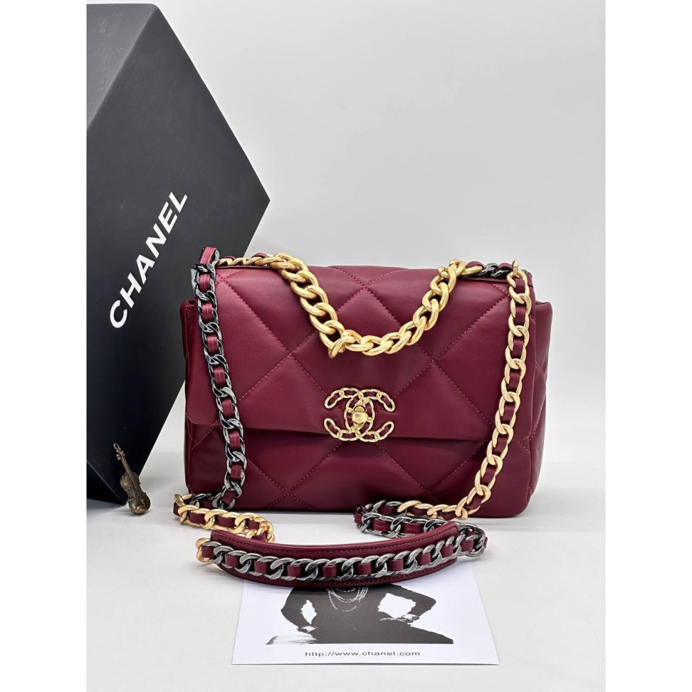 CHANEL 19 HANDBAG | Shiny Calfskin & Gold-Tone, Silver-Tone & Ruthenium-Finish Metal | Burgundy