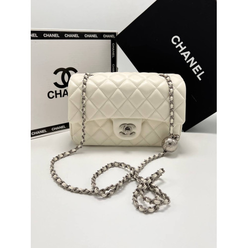 MINI CLASSIC HANDBAG | Lambskin & Silver-Tone Metal |Light Beige