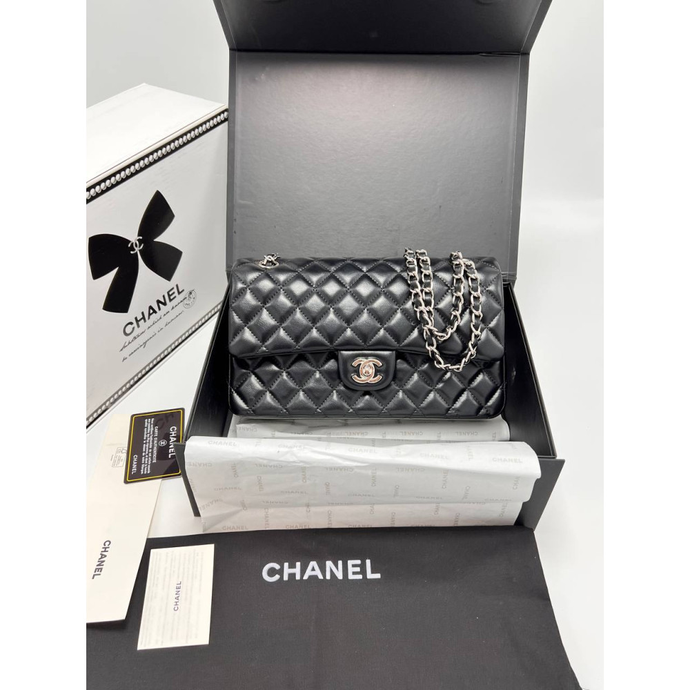 CLASSIC 11.12 HANDBAG Lambskin & Silver-Tone Metal Black