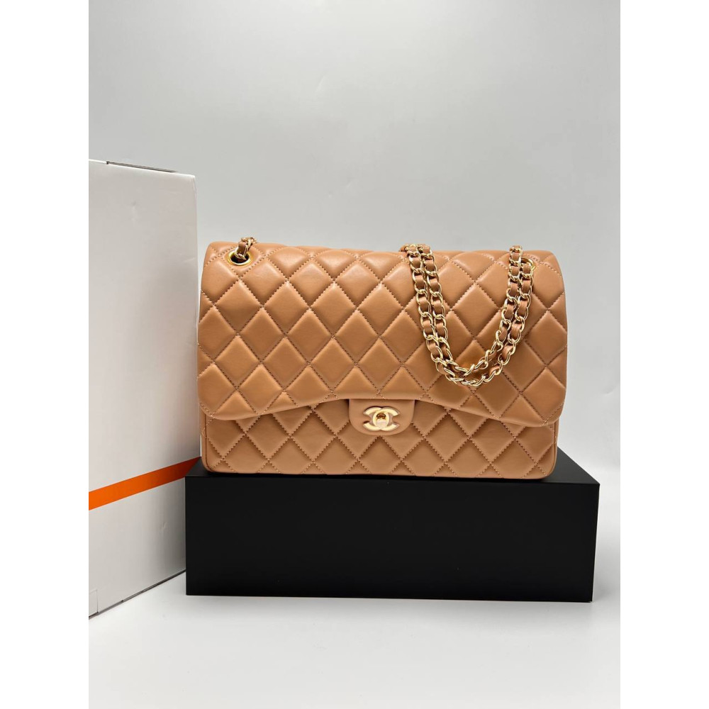 LARGE CLASSIC HANDBAG Grained Shiny Calfskin & Gold-Tone Metal Camel