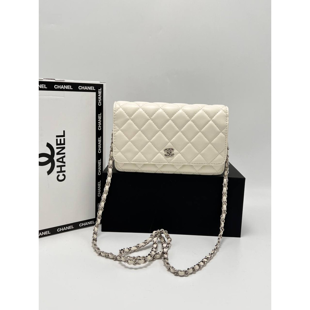 WALLET ON CHAIN Grained Shiny Calfskin & Silver-Tone Metal Light Beige