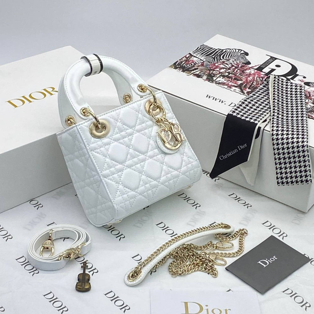 DIOR