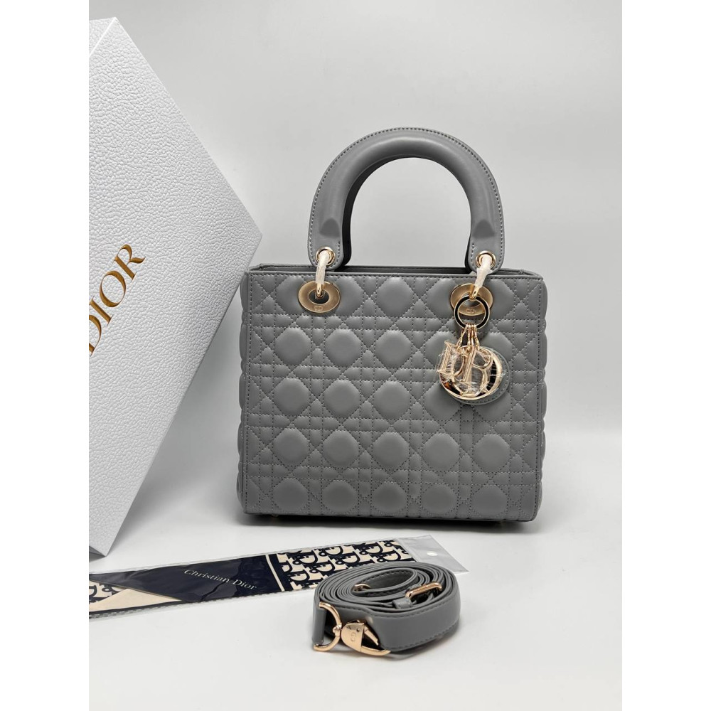 DIOR