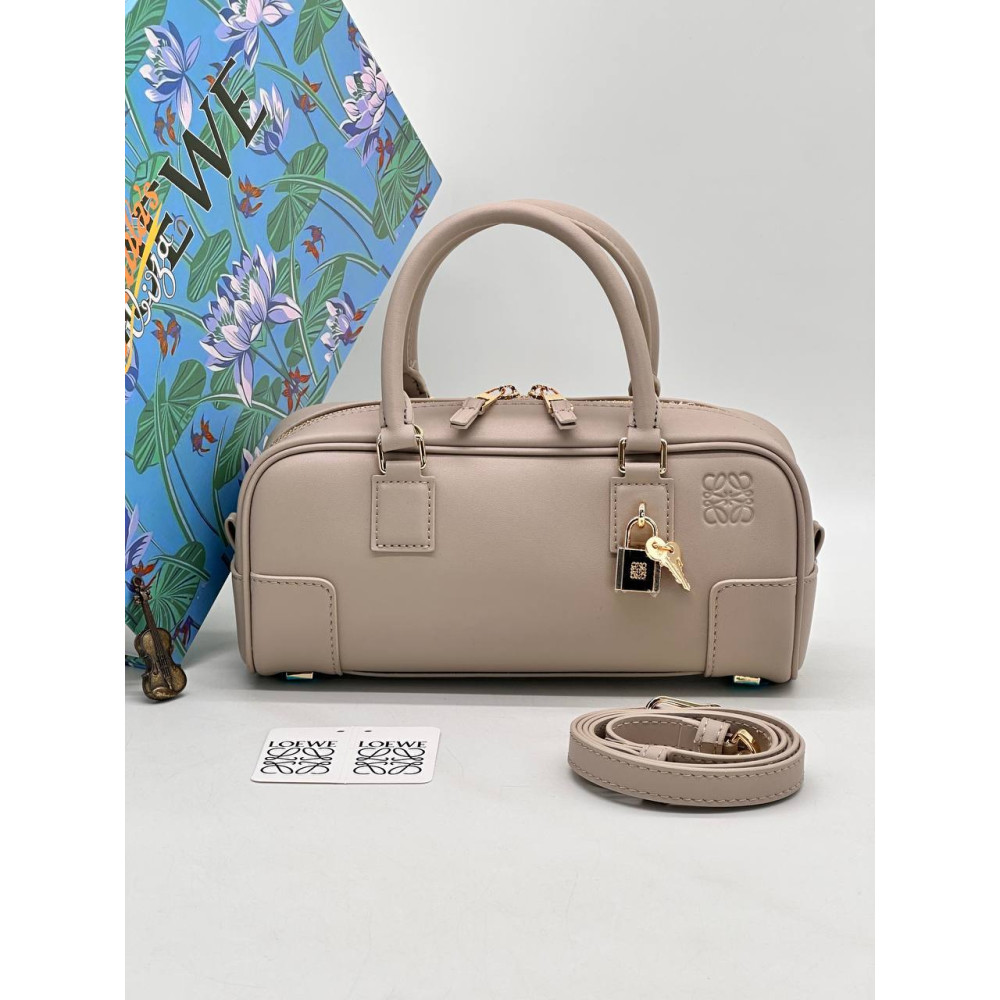 Amazona 23 Cropped Bag in Nappa Calfskin Sand